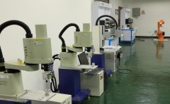 成为全国首批、目前西南地域独一开设机械人工